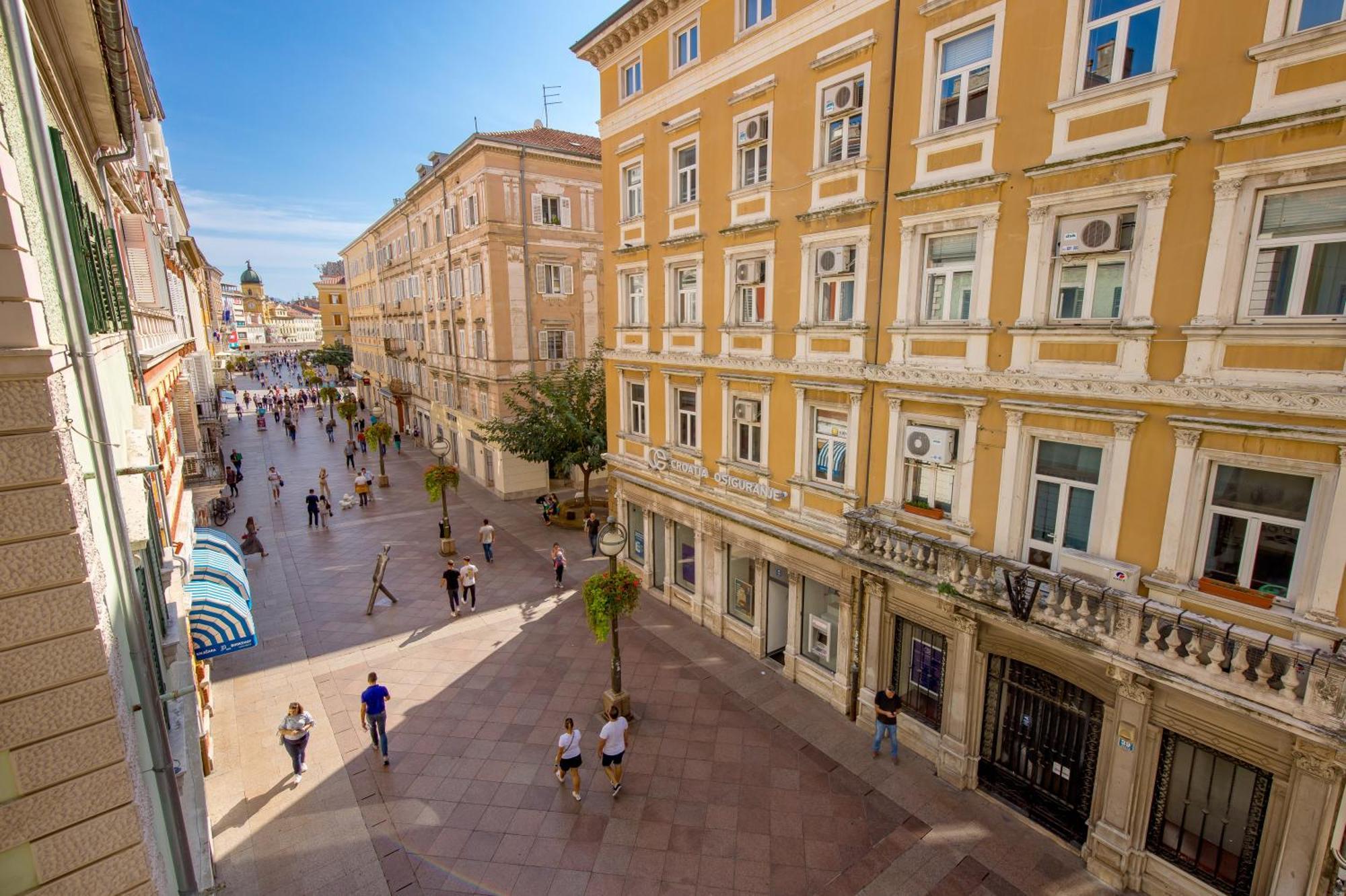 شقة Cosy&Lux On Main Square, Korzo غييكا المظهر الخارجي الصورة
